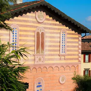 https://palazzo-rivola.italymilanhotels.net