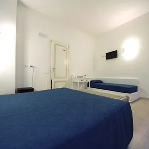 https://atlantis-inn-roma.it-romehotels.com