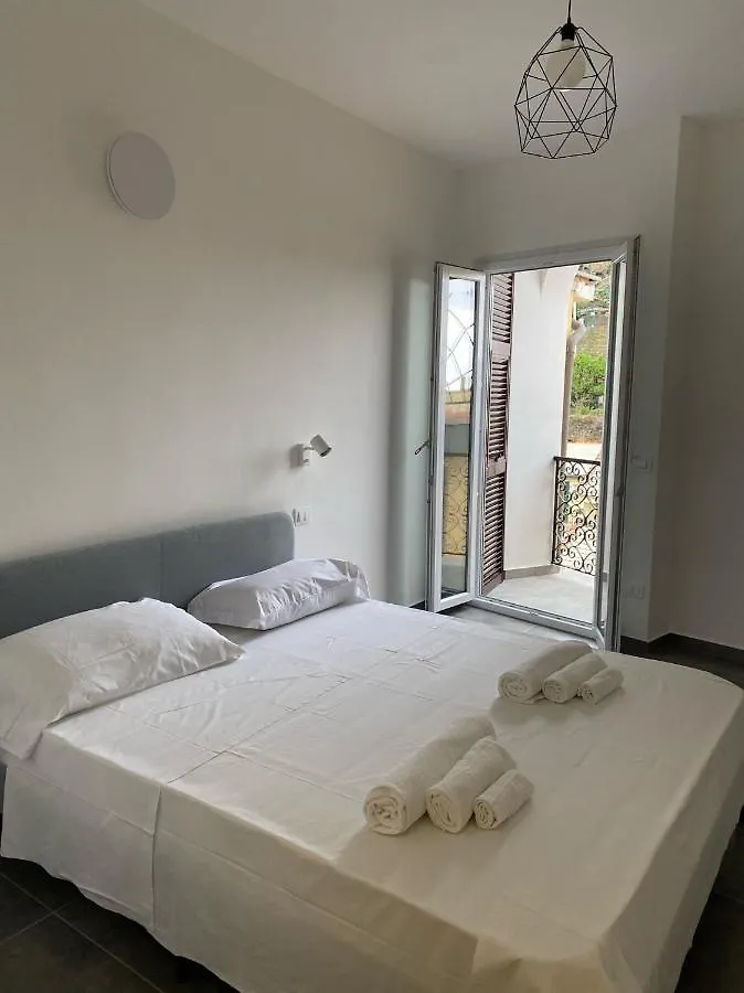 Pellegrino Rooms Vernazza Guest house