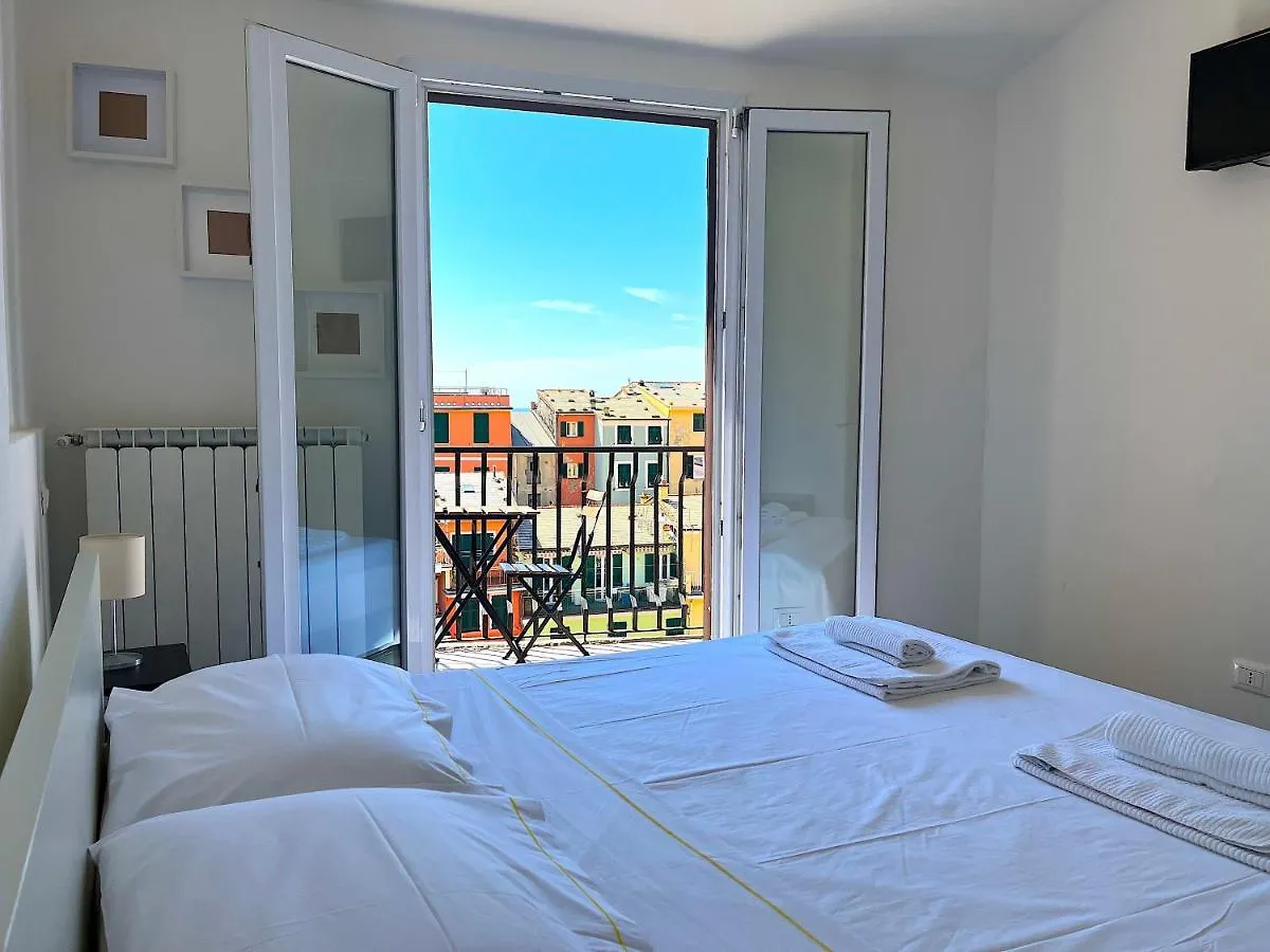 Pellegrino Rooms Vernazza 0*,  Italy